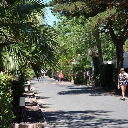Camping Les Salisses - Maeva Vias Exterior foto